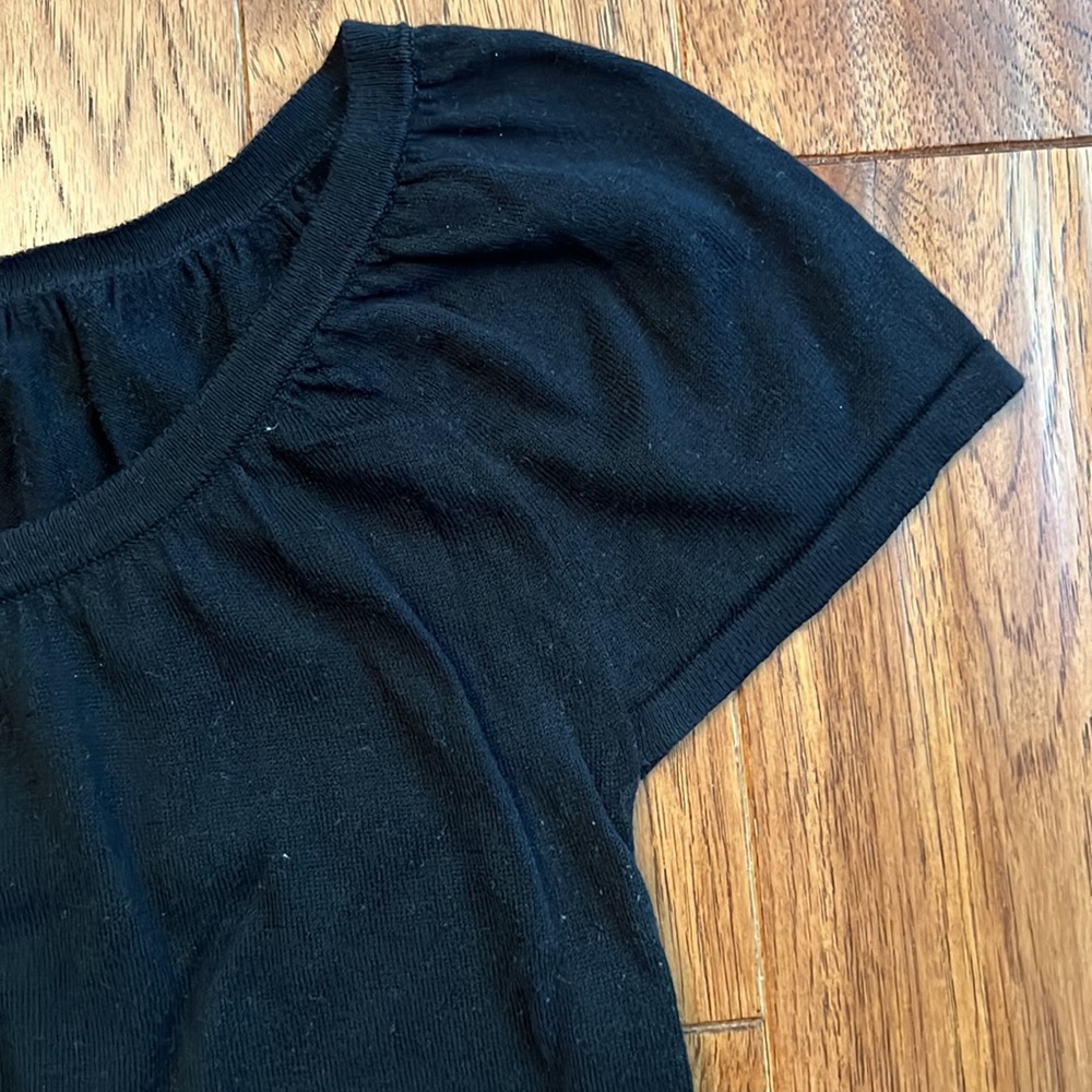 Gap Black Short Sleeved Thin Sweater Size M - Picture 4 of 5
